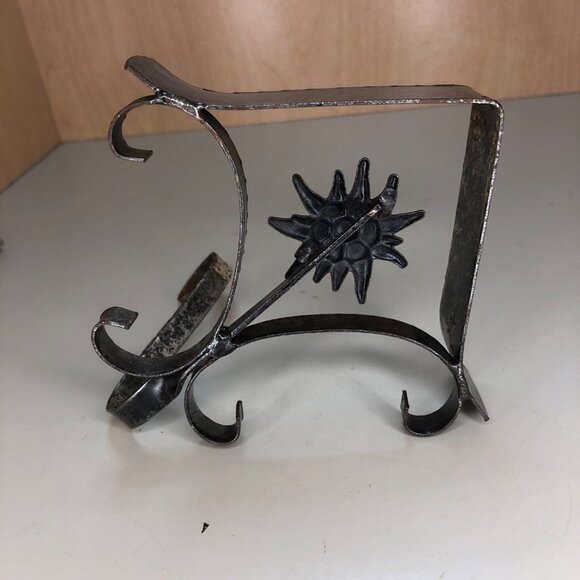 Vintage Metal Sun Hook - Picture 5 of 8